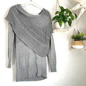 🩷WISHLIST ASYMMETRICAL LONG KNIT GRAY WINTER OVERSIZED SWEATER SIZE MEDIUM/LARGE
